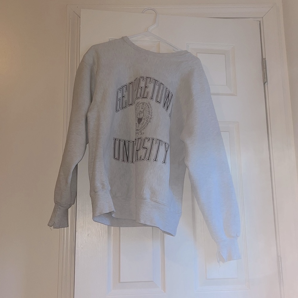 vintage georgetown university sweatshirt!!